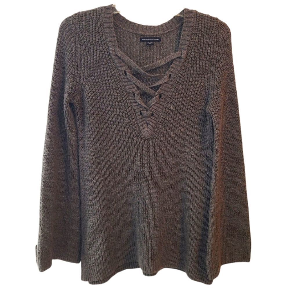 American Eagle Gray Bell Sleeve V-Neck Ribbed Sweater
